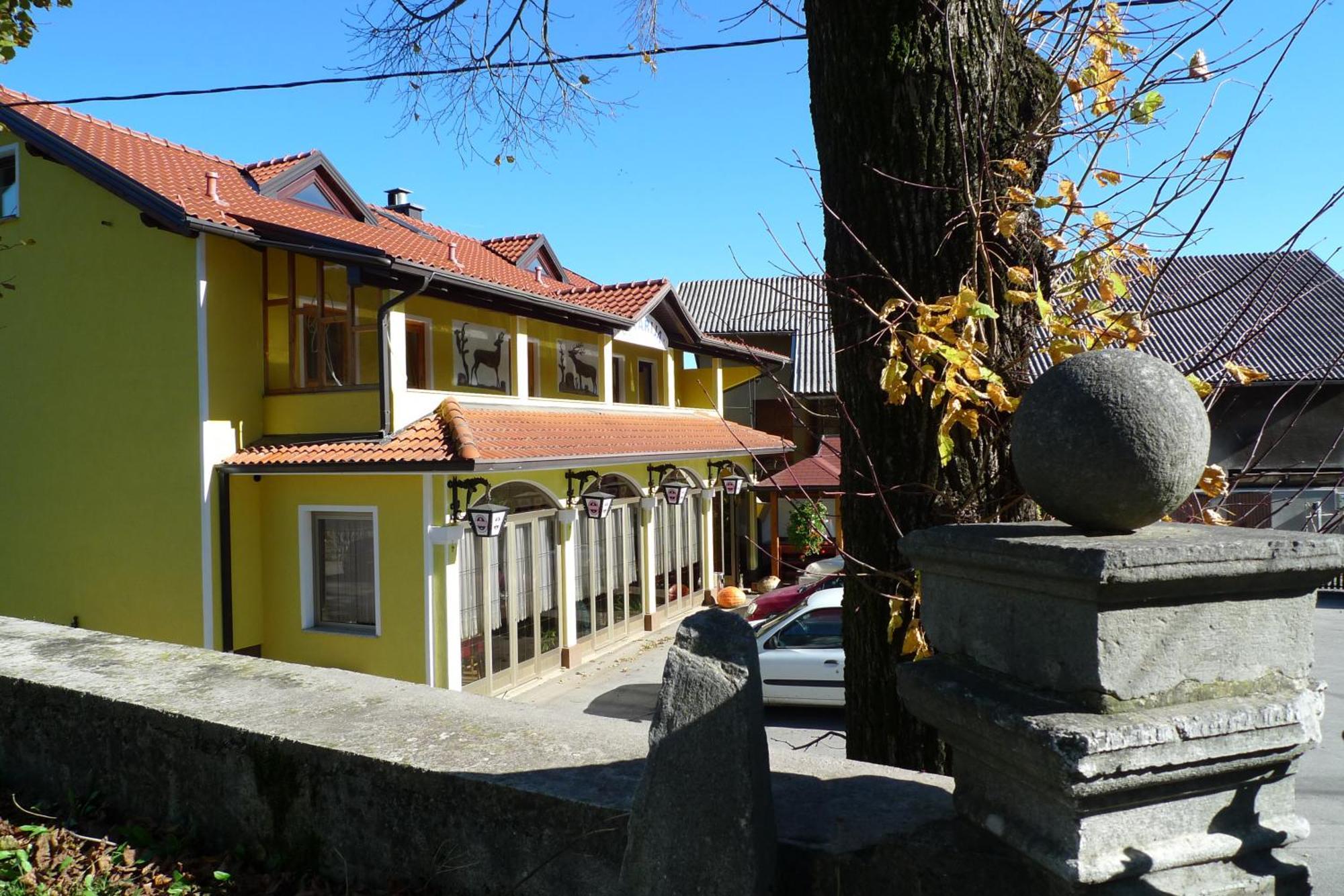 Bed And Breakfast Spelca Pivka Eksteriør billede