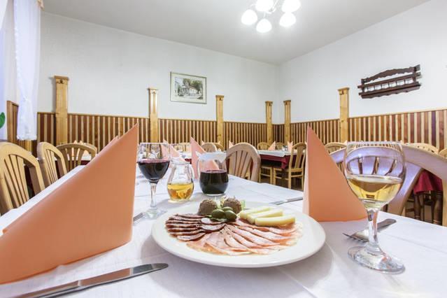 Bed And Breakfast Spelca Pivka Eksteriør billede
